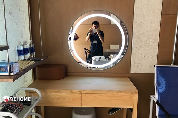 Ưu điểm gương trang điểm đèn led DEHOME có gì ưu Việt?