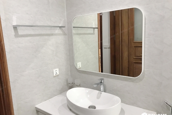 Gương khung kim loại màu trắng- Sự lựa chọn hoàn hảo cho bạn