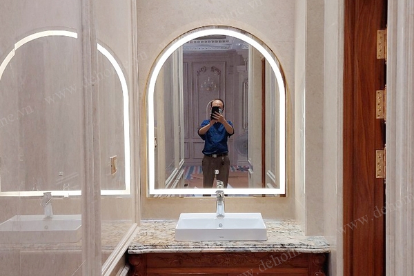 Gương mạ vàng - Xu hướng thiết kế hiện đại