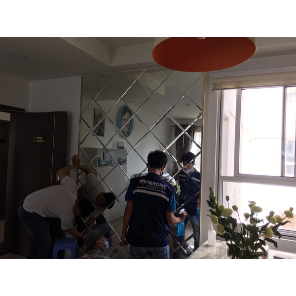Gương Dán Tường Phòng Khách Cao Cấp Dehome - DT45