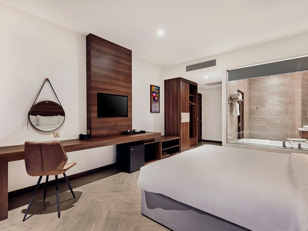 Dehome - Lắp đặt gương dự án KS Quốc Tế Châu Khương - Long Xuyên, An Giang