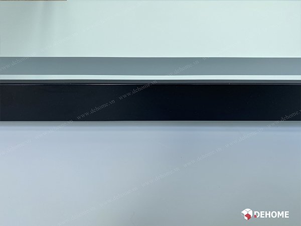 gương khung kim loại sơn tĩnh điện màu đen