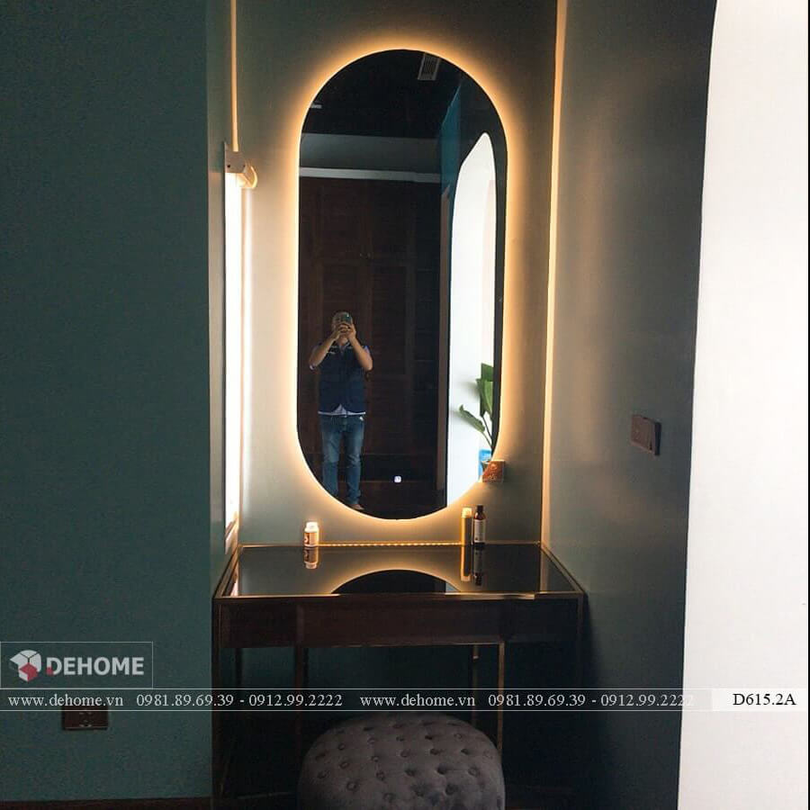 Gương bàn trang điểm có đèn led