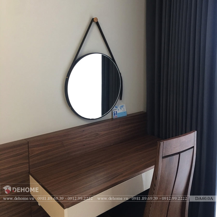 gương dây da bàn trang điểm