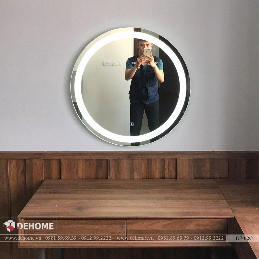 gương trang điểm tròn treo tường có đèn dehome