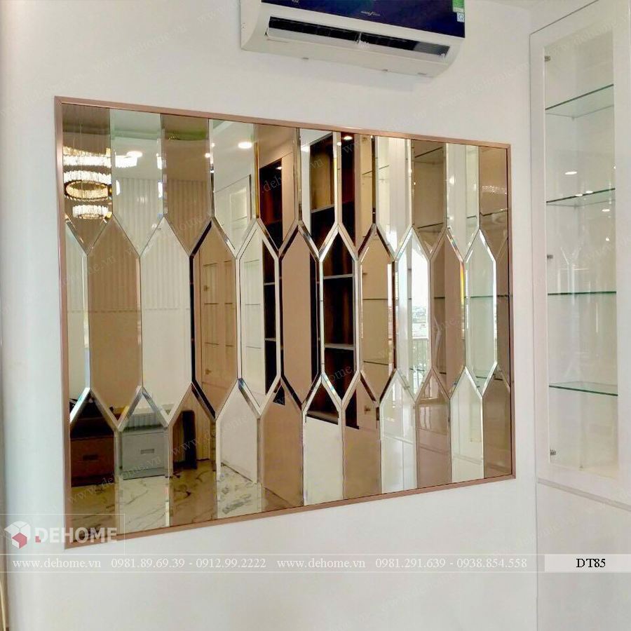 Gương ghép trang trí phòng khách